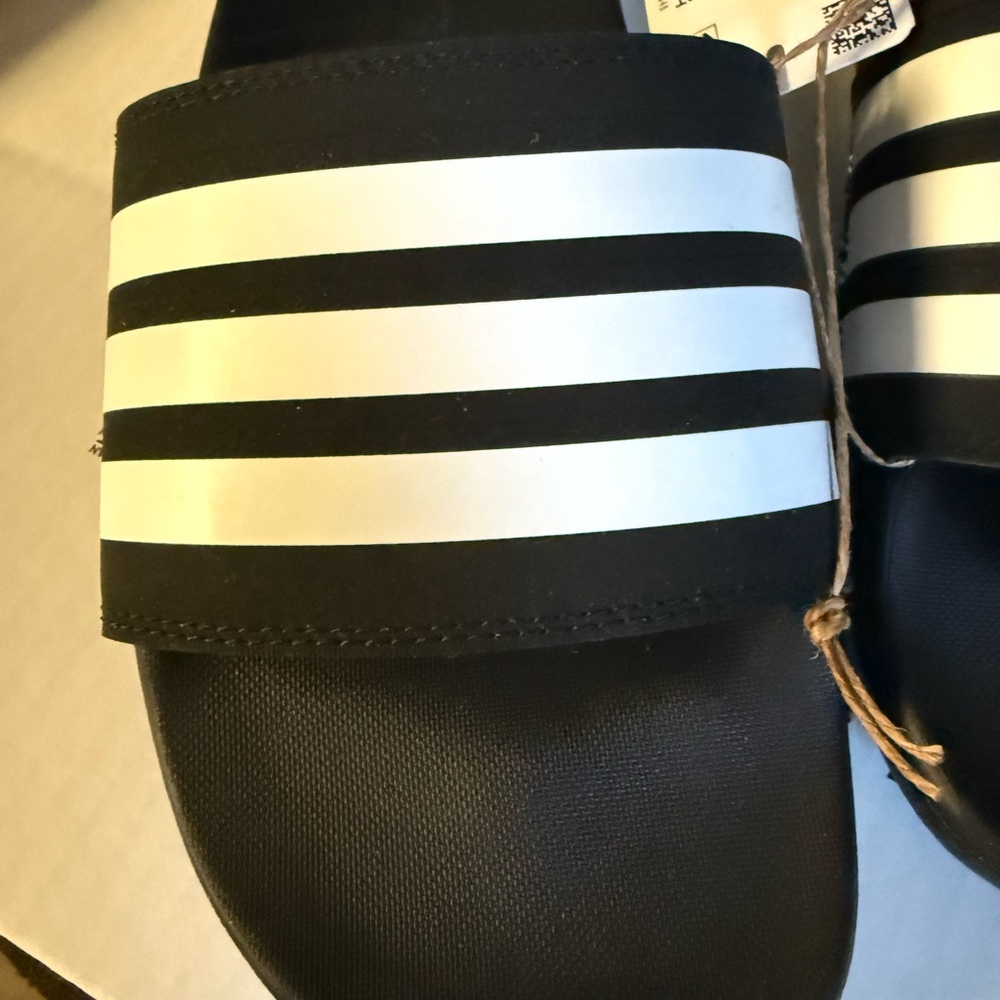 Adidas Adilette Comfort Slides in Black and White - Picture 3 of 3